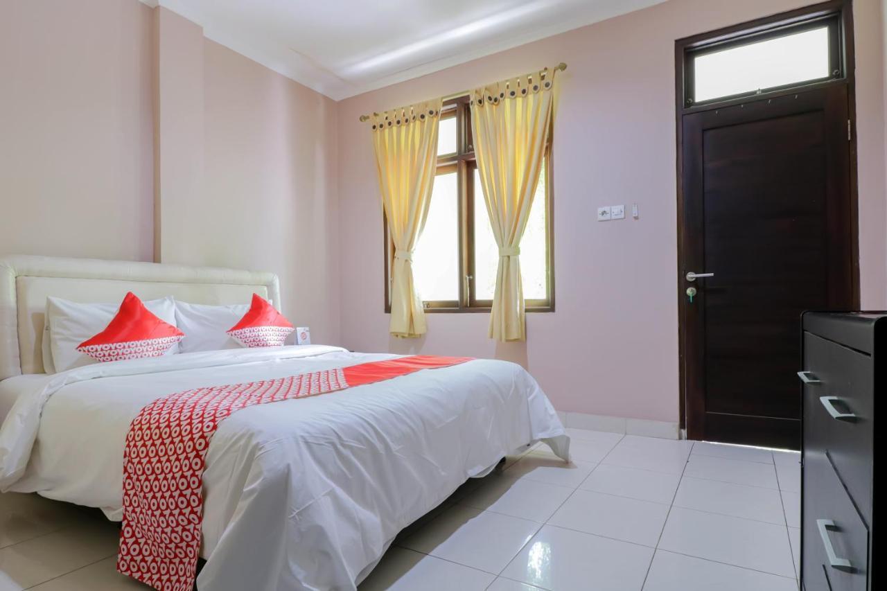 Oyo 2456 Purnama House Kuta Hotel Kuta Lombok Exterior foto